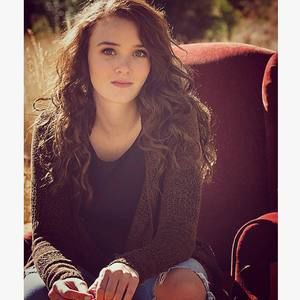 Meet your Posher, Kaitlyn